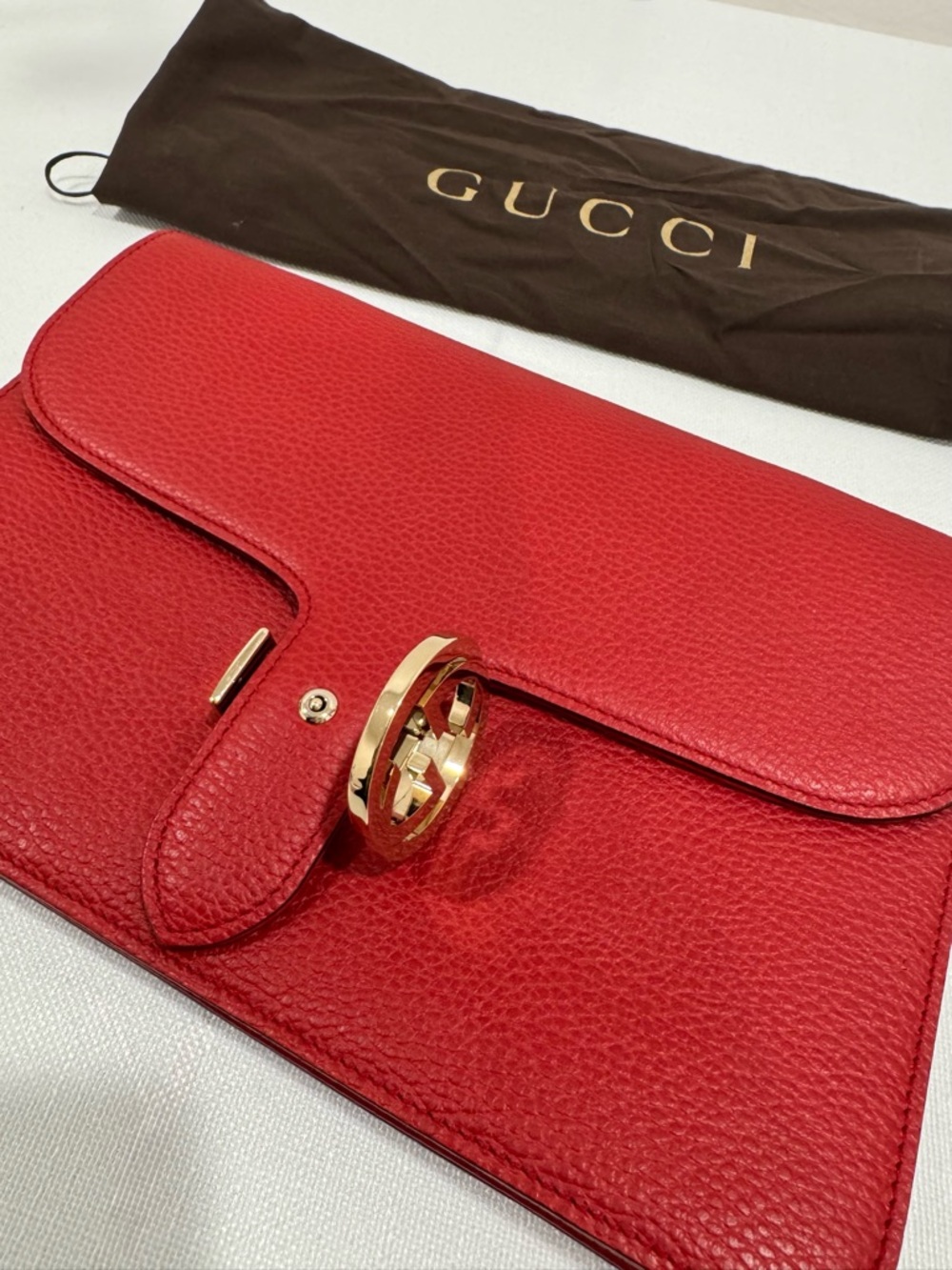 Gucci GG Dollar Calf Red Interlocking Chain Handbag EUC - Picture 4 of 6